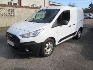 Used FORD TRANSIT CONNECT in Shepperton, Middlesex for sale